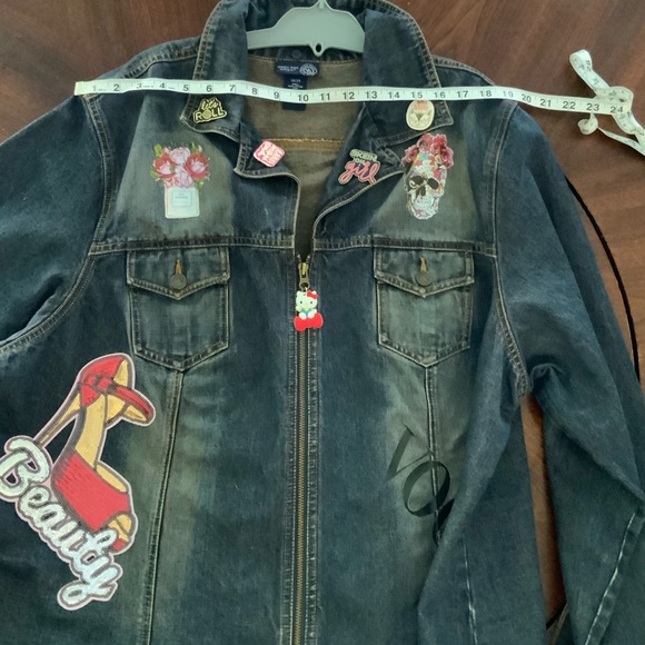 Beautiful revamped Venezia dark denim jacket with custom patch work.EUC - Picture 4 of 12